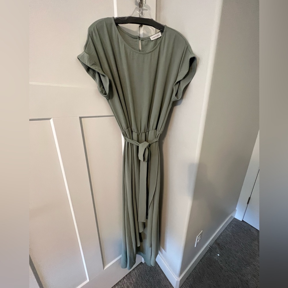 Allyse’s Bridal Sage green sz L high low bridesmaid dress NWOT